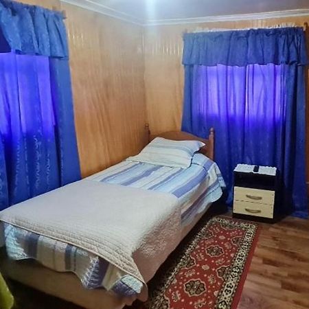 Hostal Beagle Hotel Puerto Williams Ngoại thất bức ảnh