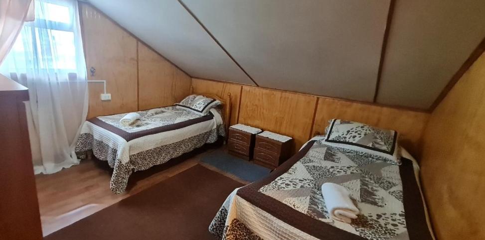 Hostal Beagle Hotel Puerto Williams Ngoại thất bức ảnh